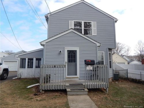 32 Cambridge Ave, Milford, CT, 06460-4107 | Card Image