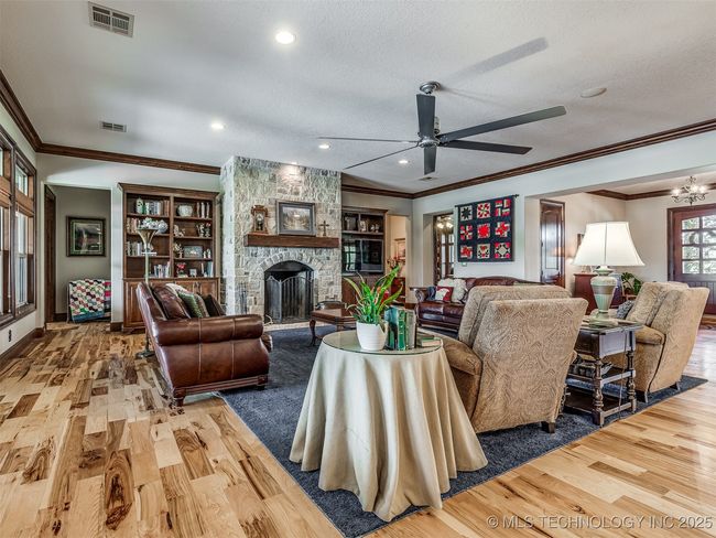 5500 S 329 Th East Ave, House other with 3 bedrooms, 5 bathrooms and null parking in Broken Arrow OK | Image 13