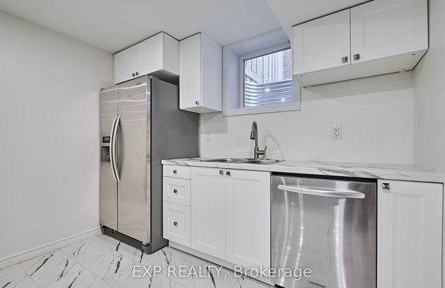 13 Knowles St, House other with 2 bedrooms, 1 bathrooms and 1 parking in Ajax ON | Image 9
