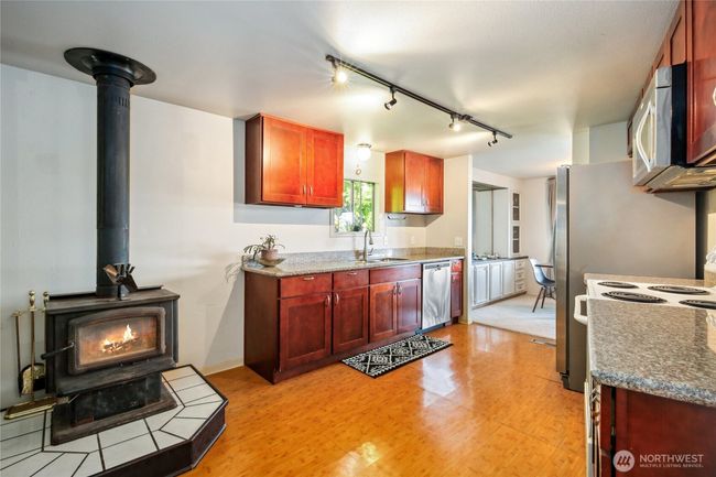 70 E Rustle Way, House other with 3 bedrooms, 2 bathrooms and 2 parking in Grapeview WA | Image 16