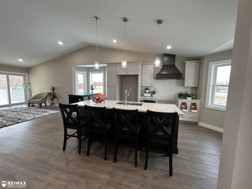 1473 Mallard Cir, Owosso, MI, 48867-1987 | Card Image