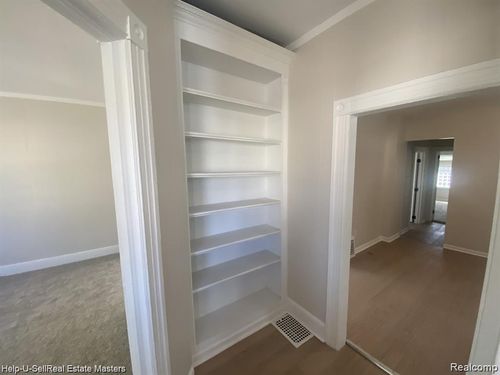 620 Griswold St, Port Huron, MI, 48060-5919 | Card Image