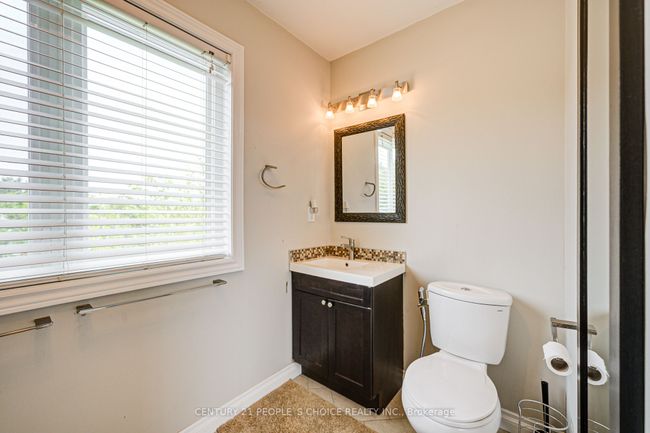 83 Corey Cir, Condo with 3 bedrooms, 3 bathrooms and 1 parking in Georgetown ON | Image 33