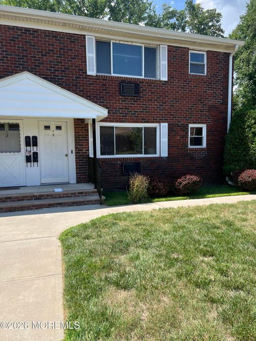 10-a-10 Juniper Ln, Eatontown, NJ, 07724 | Card Image