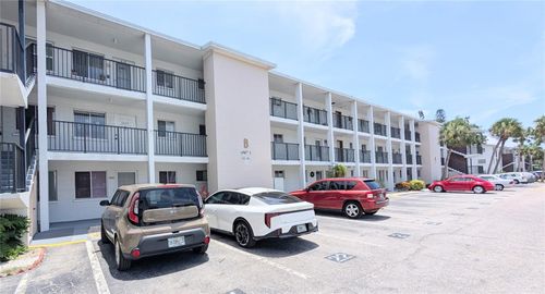 b22-5857 Palm Ln, BRADENTON, FL, 34207-8518 | Card Image