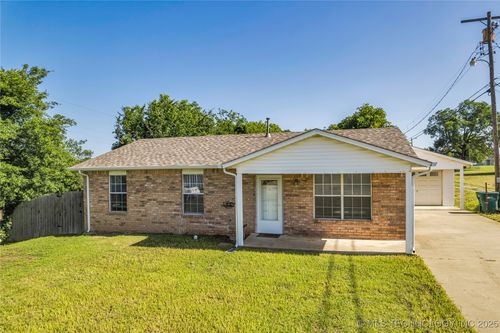 105 E Okmulgee Ave, Sapulpa, OK, 74066-2863 | Card Image