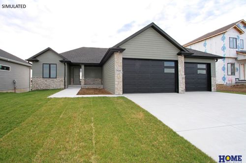 10930 Grantham Dr, Lincoln, NE, 68527-1822 | Card Image