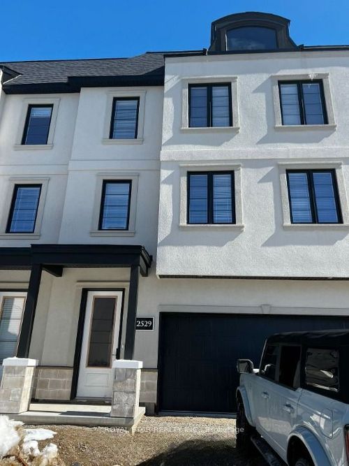 32-2529 Meadowlands Way, London, ON, N6G2N1 | Card Image