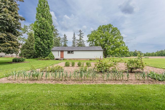 853 Avon Dr, House other with 3 bedrooms, 2 bathrooms and 10 parking in Malahide ON | Image 38