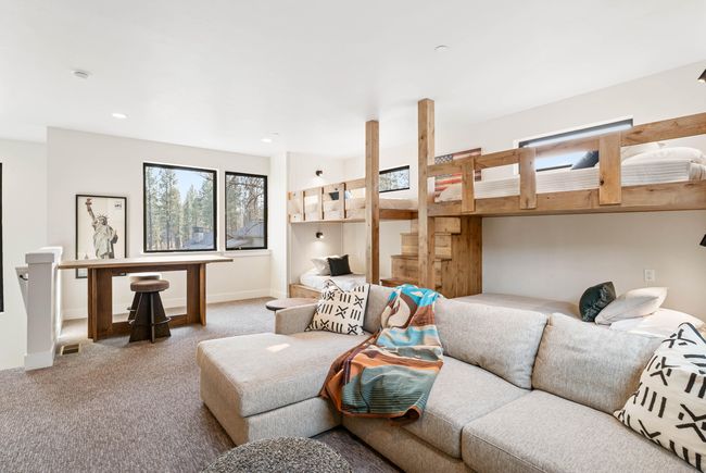 25-Bunk Room | Image 15