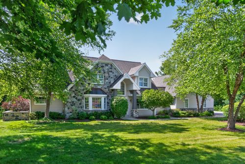 1475 Cedarton Pkwy, Grafton, WI, 53024-9559 | Card Image