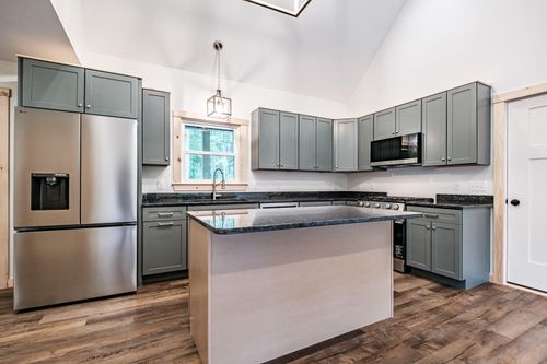 27 Powhatan Rd, Otisfield, ME, 04270-6408 | Card Image