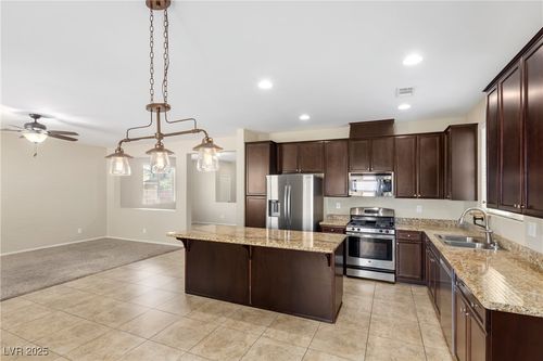 7605 Lake Fork Peak St, Las Vegas, NV, 89166-5060 | Card Image