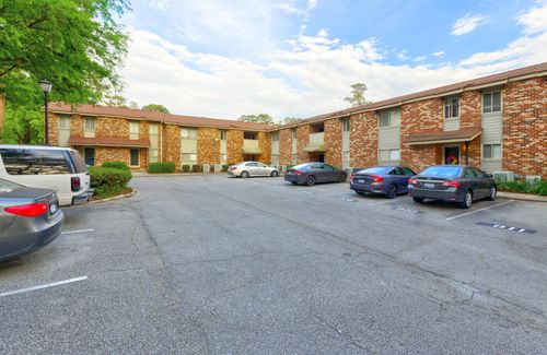 805 Andrea Ln, Hanahan, SC, 29410-8631 | Card Image