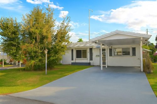 240 Nw 24th Ct, Pompano Beach, FL, 33064-3217 | Card Image
