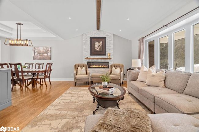 18 Mckibbon Ave, House other with 4 bedrooms, 3 bathrooms and 17 parking in Amaranth ON | Image 5