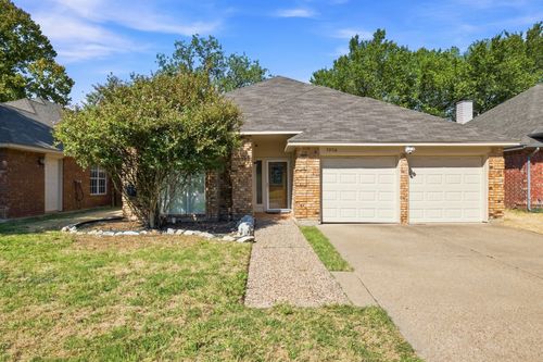 5906 Polo Club Drive, Arlington, TX, 76017 | Card Image
