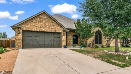 110 Emilie Ct, Weatherford, TX, 76087-3300 | Card Image