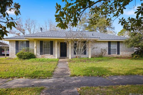 2208 Sprucewood Dr, Baton Rouge, LA, 70816-5804 | Card Image