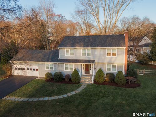 845 Mountain Laurel Rd, Fairfield, CT, 06824-2426 | Card Image