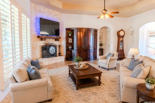 265 Firewheel Dr, Bandera, TX, 78003-4679 | Card Image