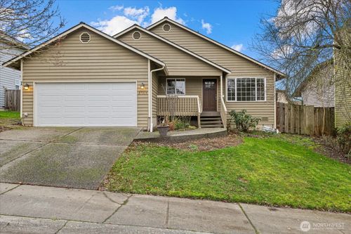 27319 Village Pl Nw, Stanwood, WA, 98292-7400 | Card Image