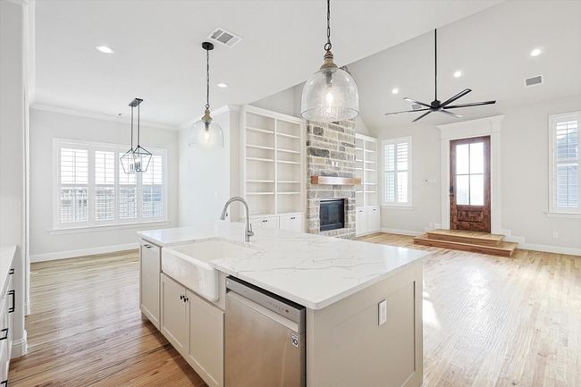 417 Cole Ln, House other with 3 bedrooms, 2 bathrooms and null parking in Midlothian TX | Image 9