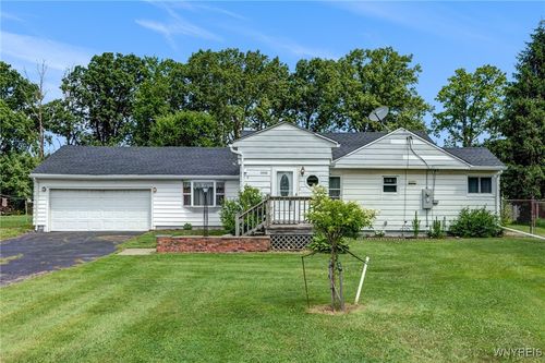 5910 Edgewood Drive, Niagara, NY, 14304 | Card Image