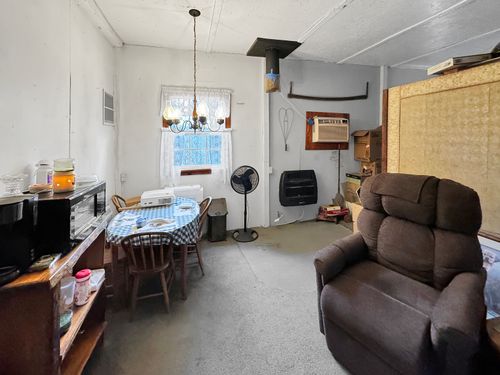 1931 N Schmidt Ln, Marengo, IN, 47140-8608 | Card Image