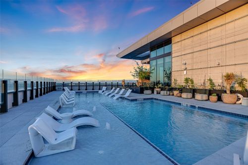 unit-2806-84 N Interstate 35, Austin, TX, 78701-4986 | Card Image