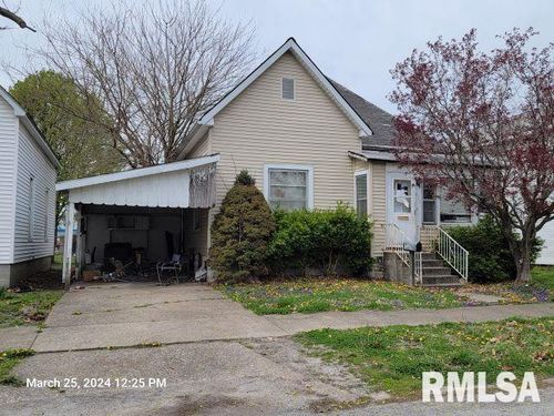 617 N 14th St, Herrin, IL, 62948-3124 | Card Image