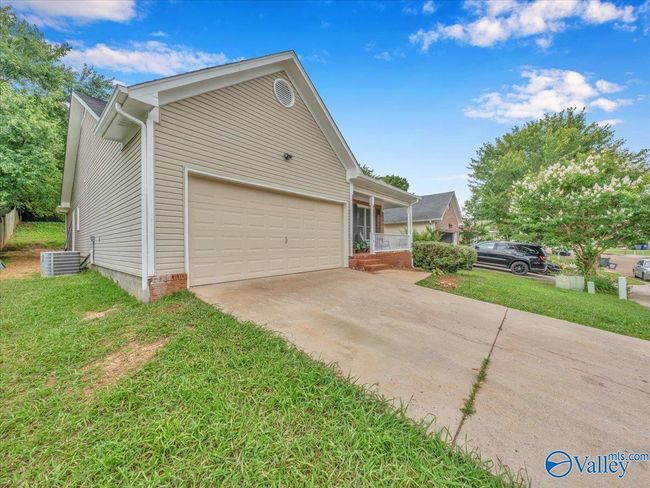 214 Shadowbrook Ln Ne, House other with 3 bedrooms, 2 bathrooms and null parking in Huntsville AL | Image 4