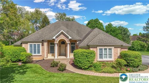 268 Jefferson Pl, BETHLEHEM, PA, 18020-8974 | Card Image