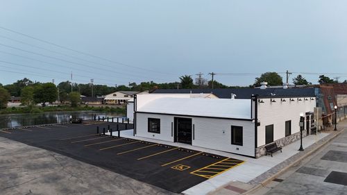 118 S Water St, Wilmington, IL, 60481-1372 | Card Image