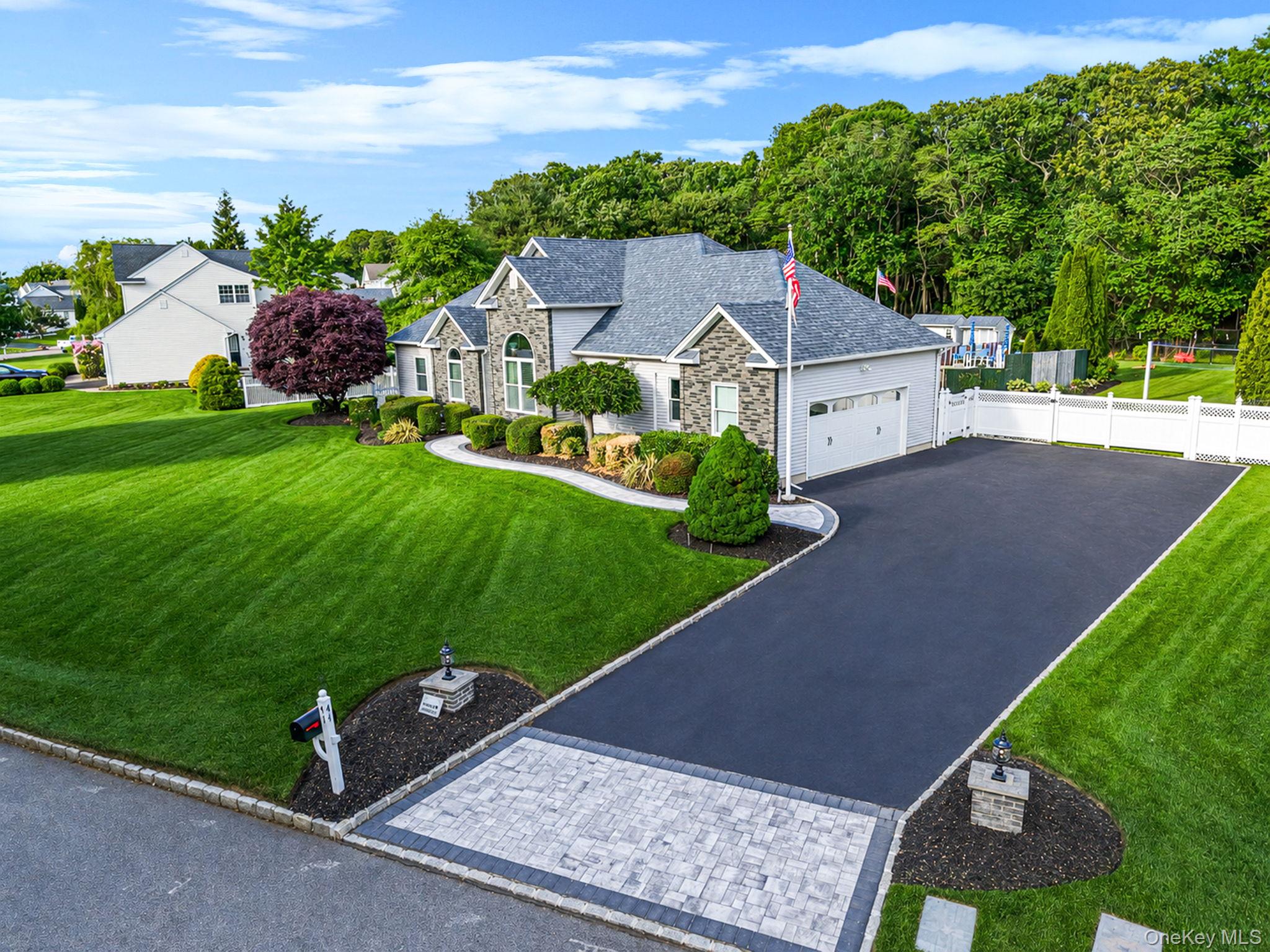 Residential in Brookhaven 2