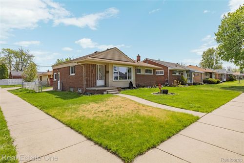 12890 Hemingway, Redford Charter Township, MI, 48239 | Card Image