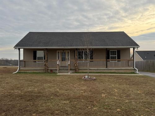 17 Christopher Ave, Glasgow, KY, 42141-1077 | Card Image