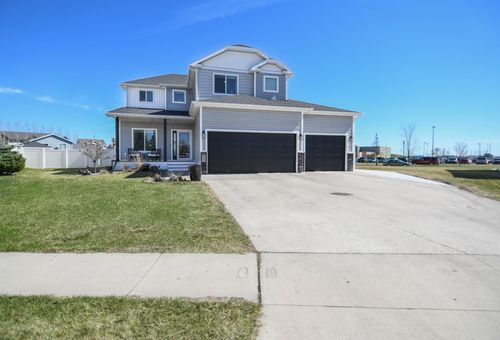 3509 Loberg Ln, West Fargo, ND, 58078-5414 | Card Image