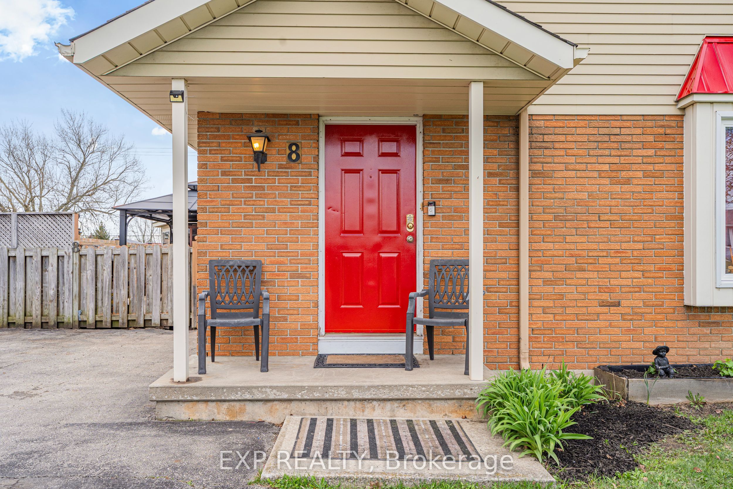 Residential in Haldimand 3