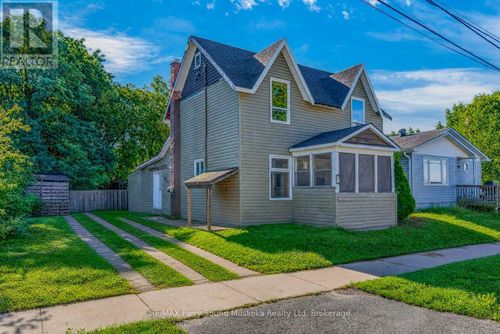 5 Wakefield Street, Parry Sound, ON, P2A2V2 | Card Image