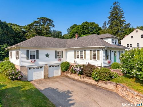 43 Upper Bartlett Rd, Quaker Hill, CT, 06375-1135 | Card Image