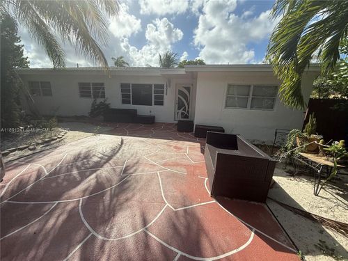 16030 Miami Dr, North Miami Beach, FL, 33162-4627 | Card Image