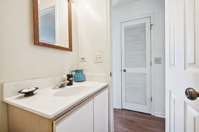 1024 Center Dr, Townhouse with 2 bedrooms, 2 bathrooms and 2 parking in MARENGO IL | Image 18