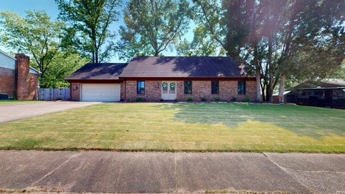 7277 Nottingham Dr, Newburgh, IN, 47630-2939 | Card Image
