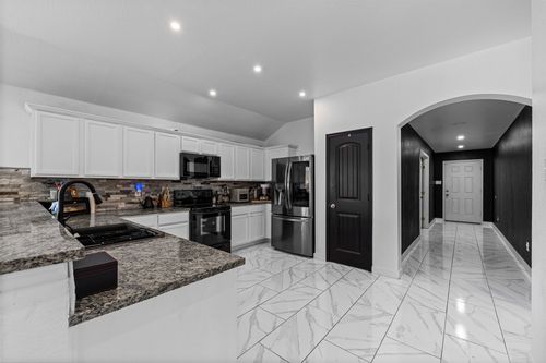 1612 Ambercrest Dr, Lancaster, TX, 75146-4942 | Card Image