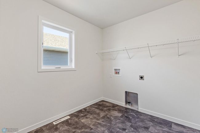 Laundry Area | Image 21