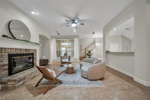 4402 Horizon Dr, Garland, TX, 75043-1868 | Card Image