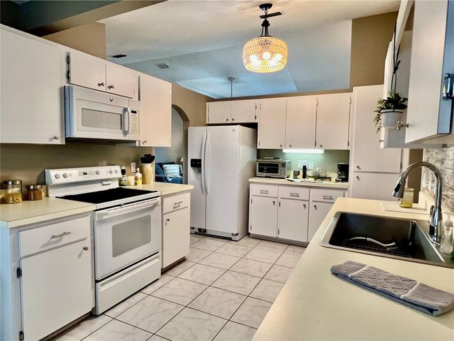 2100 Nw 50 Th Cir, House other with 2 bedrooms, 2 bathrooms and null parking in OCALA FL | Image 14