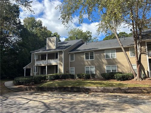 6449 Pinebark Way, Morrow, GA, 30260-1747 | Card Image