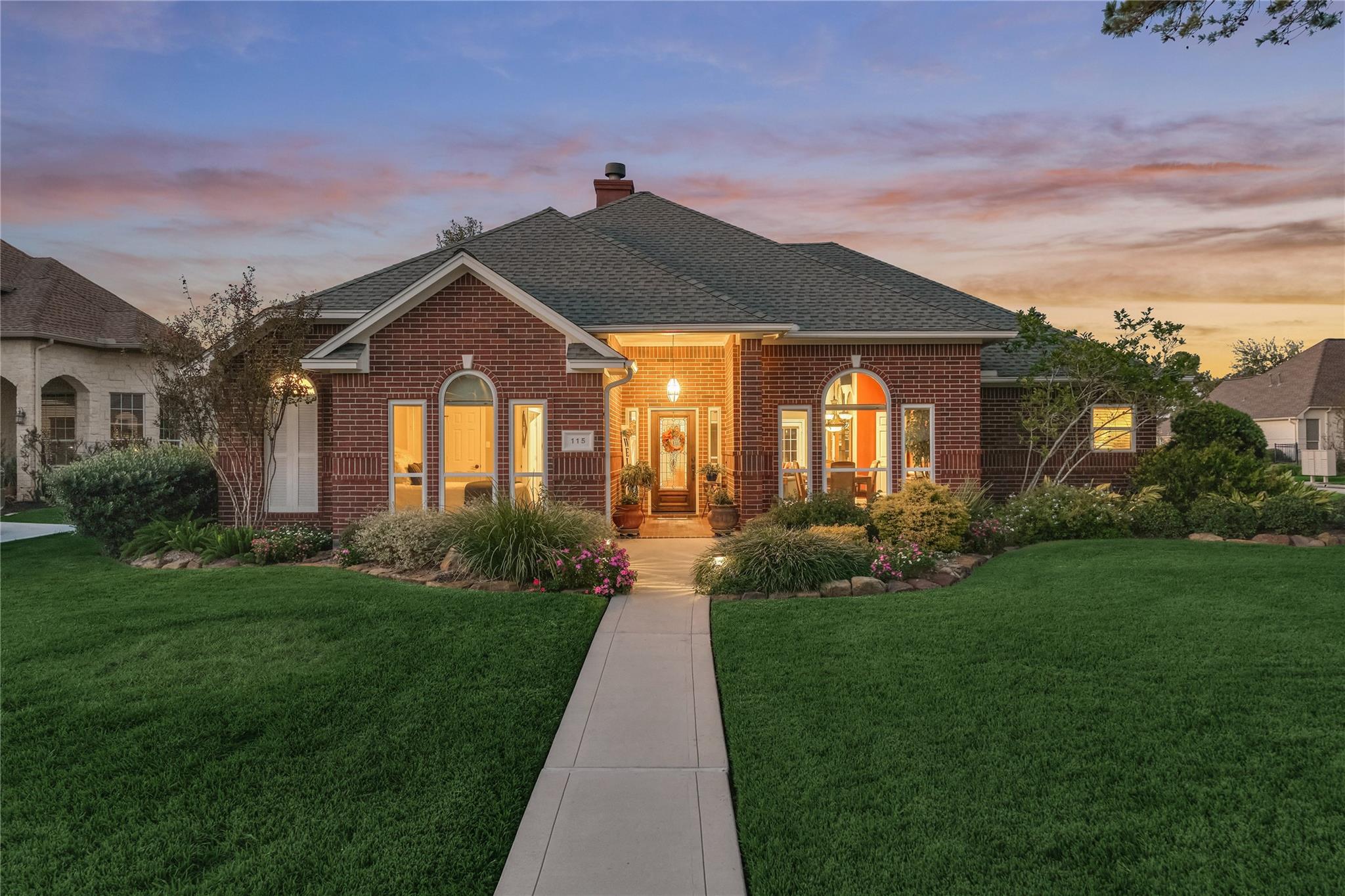 115 Bent Tree Ln, For Sale in Montgomery - eXp Realty